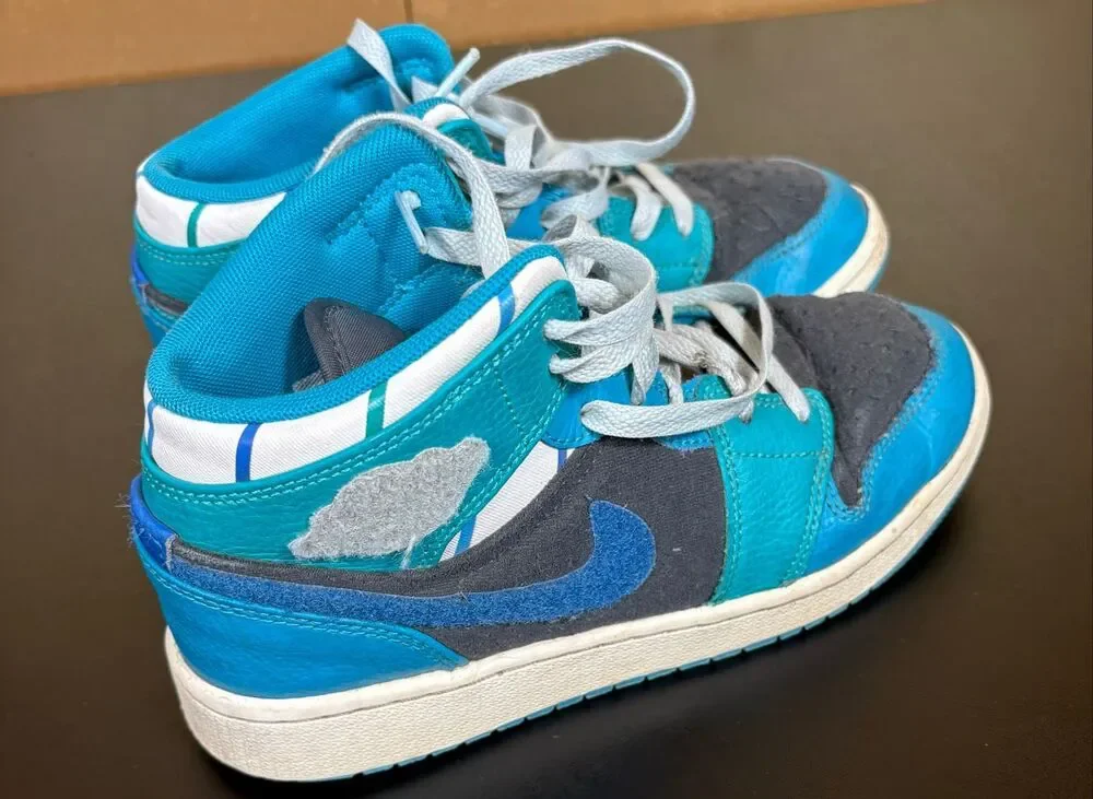 Nike Air Jordan 1 Mid GS Inspired By The Greatest Size 5Y
